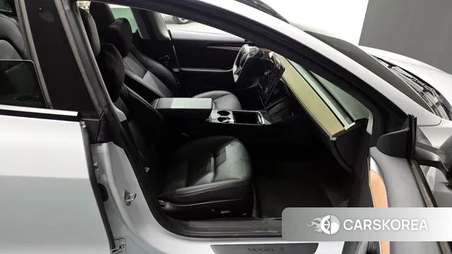 Tesla Model 3 2022 Белый из Кореи, фото 2