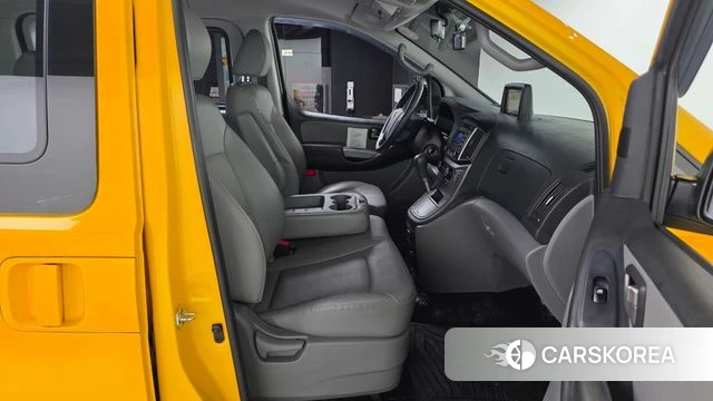 Hyundai The New Grand Starex 2018 Желтый из Кореи, фото 2