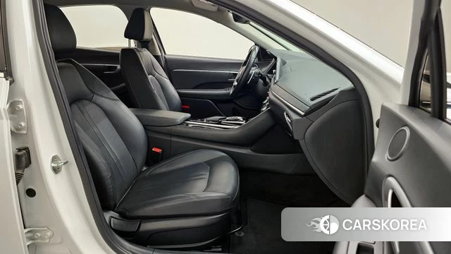 Hyundai Sonata (DN8) 2022 Белый из Кореи, фото 2