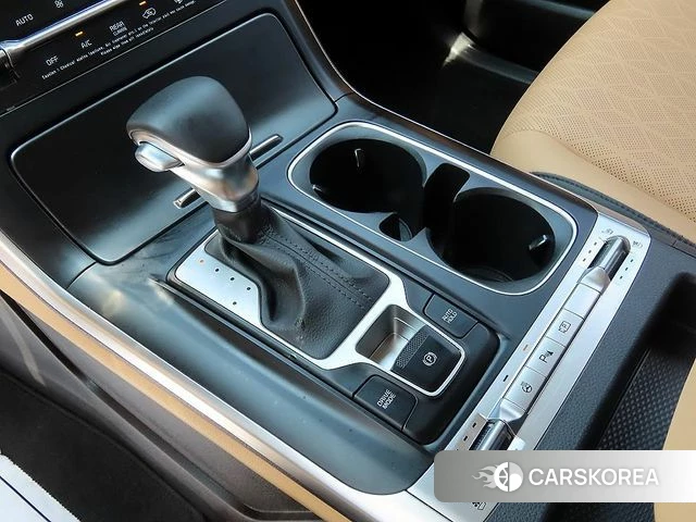 Kia Carnival 4th generation 2022 Серебряный из Кореи, фото 2