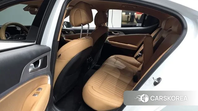 Genesis The New G70 2022 Белый из Кореи, фото 2