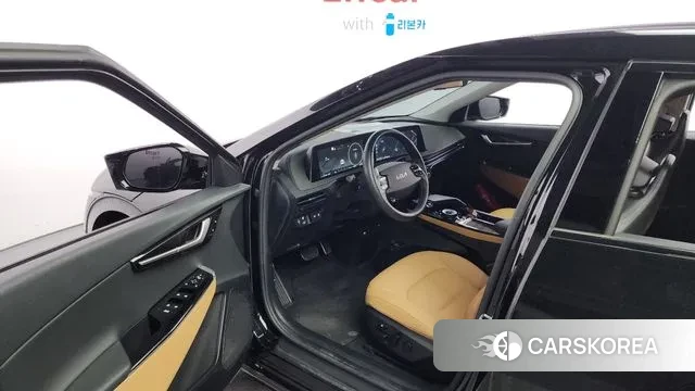 Kia EV6 2022 Черный из Кореи, фото 2