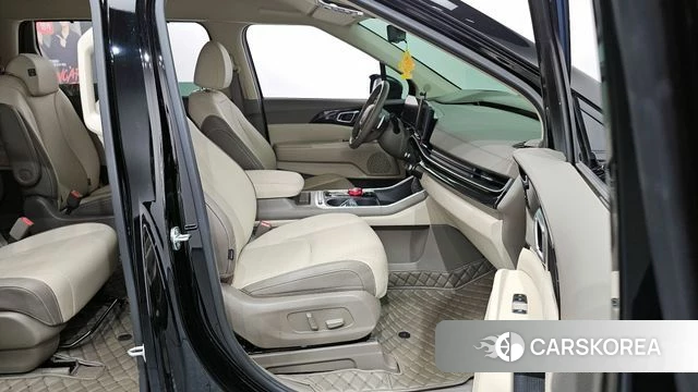 Kia The New Carnival 4th Generation 2024 Черный из Кореи, фото 2