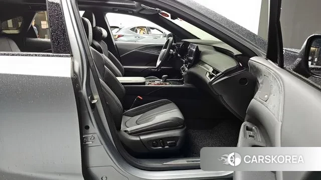 Lexus RX500h 5th generation 2023 Серебряный из Кореи, фото 2