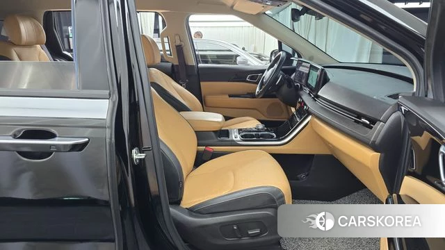 Kia Carnival 4th generation 2023 Черный из Кореи, фото 2