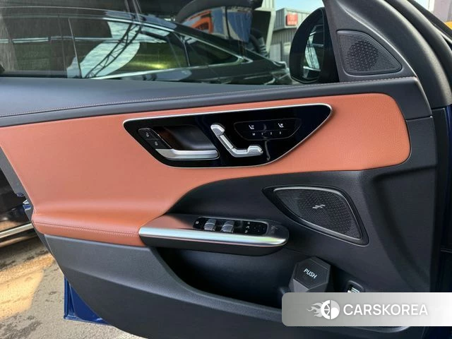 Mercedes-Benz C-Class W206 2022 Синий из Кореи, фото 2