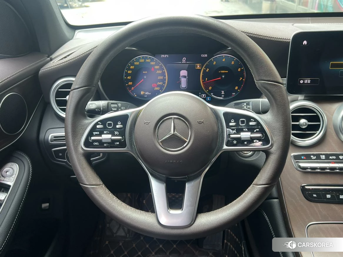 Mercedes-Benz GLC 2020 Темно-серый из Китая, фото 2