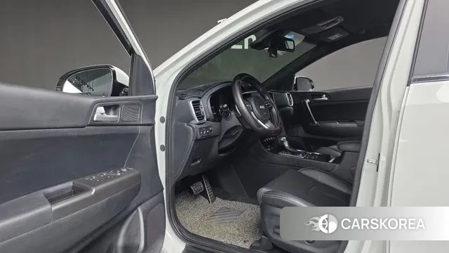 Kia Sportage The Bold 2021 Белый из Кореи, фото 2