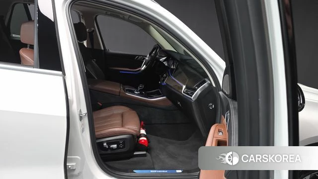 BMW X5 (G05) 2021 Белый из Кореи, фото 2