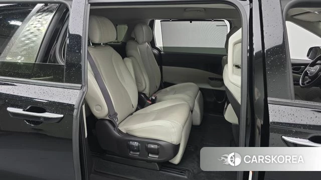 Kia Carnival 4th generation 2023 Черный из Кореи, фото 2