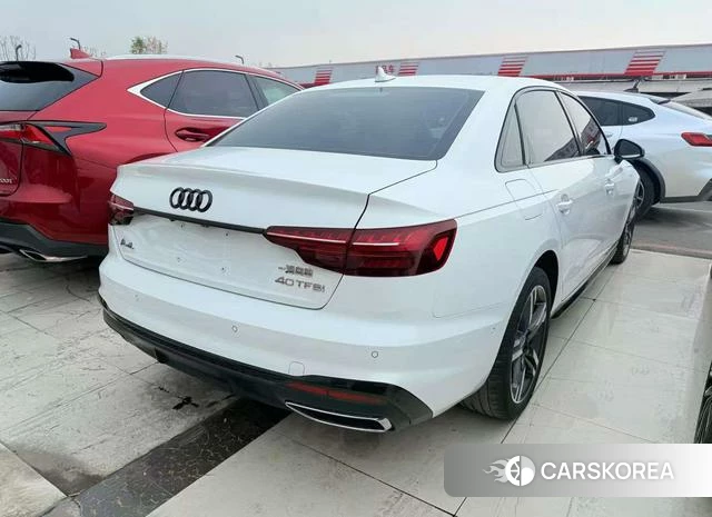 Audi A4L 2022 Белый из Китая, фото 2