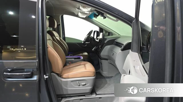 Hyundai Staria 2022 Серый из Кореи, фото 2