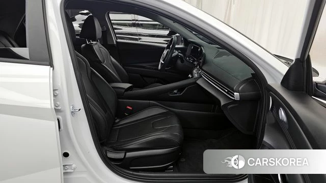 Hyundai The New Avante (CN7) 2025 Белый из Кореи, фото 2