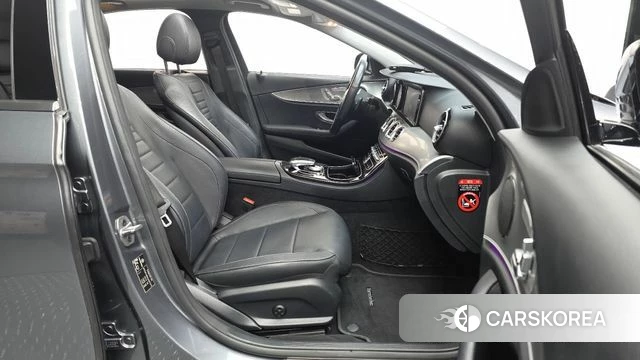 Mercedes-Benz E-Class W213 2019 Серый из Кореи, фото 2