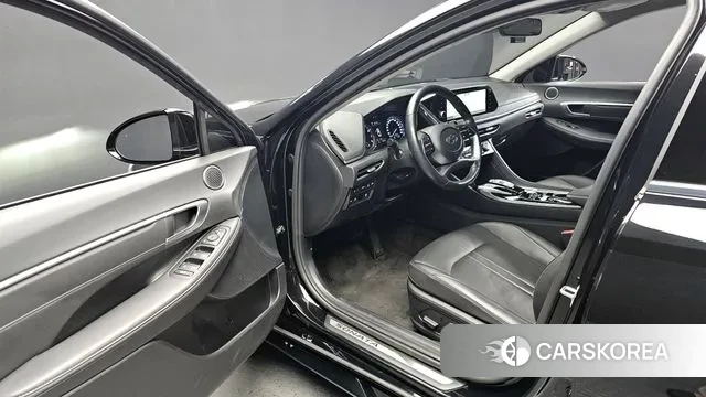 Hyundai Sonata (DN8) 2022 Черный из Кореи, фото 2