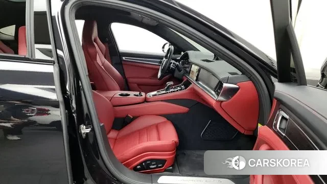 Porsche Panamera (971) 2022 Черный из Кореи, фото 2