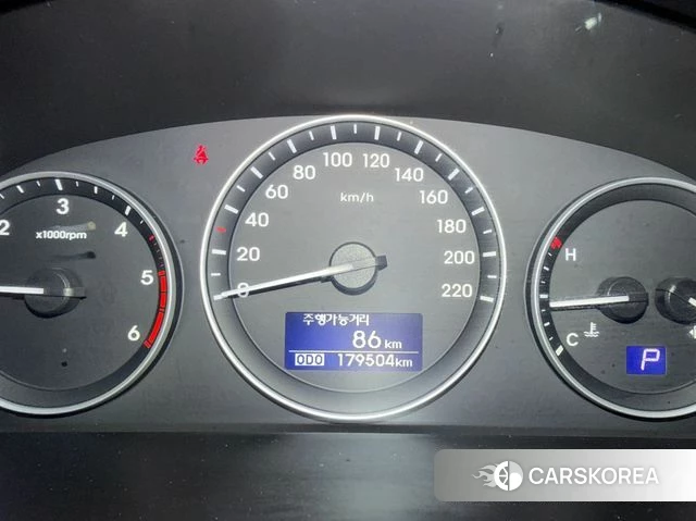 Hyundai The New Grand Starex 2019 Серебряный из Кореи, фото 2
