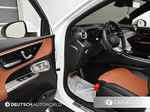 Mercedes-Benz GLC-Class X254 2024 Белый из Кореи, фото 2