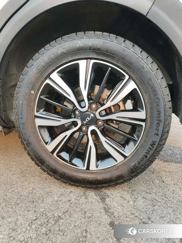 Kia Yi Ran 2022 Белый из Китая, фото 2
