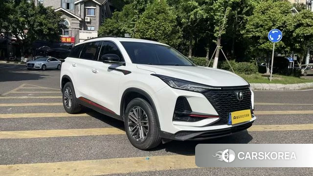Chang'an CS75 PLUS 2021 Белый из Китая, фото 2