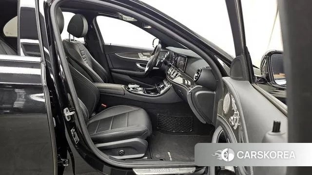 Mercedes-Benz E-Class W213 2020 Черный из Кореи, фото 2