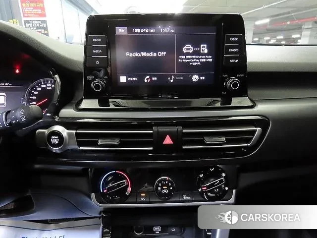 Kia Seltos 2022 Белый из Кореи, фото 2