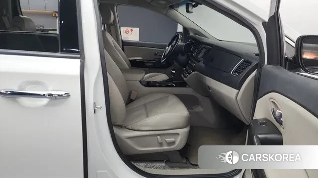 Kia The New Carnival 2020 Белый из Кореи, фото 2