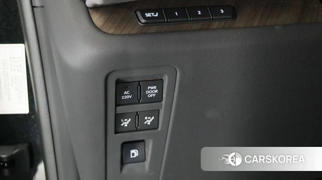 Lexus LM Second Generation 2025 Черный из Кореи, фото 2