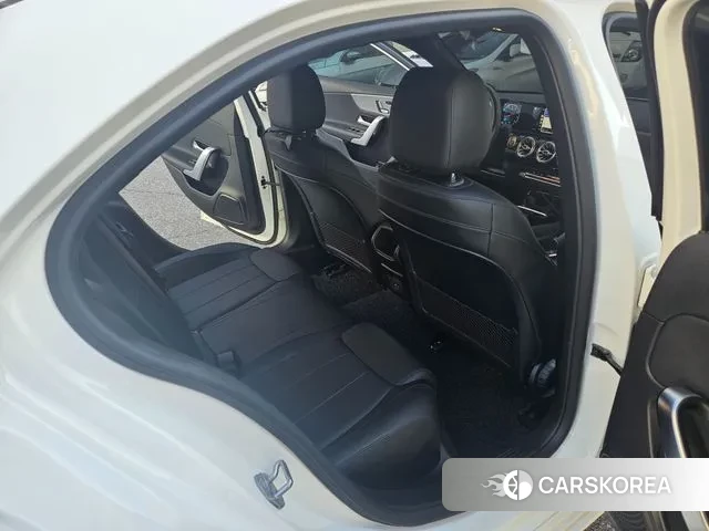 Mercedes-Benz A-Class W177 2021 Белый из Кореи, фото 2