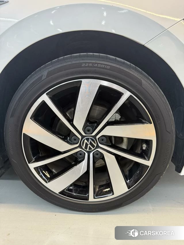 Volkswagen Sagitar 2022 Белый из Китая, фото 2