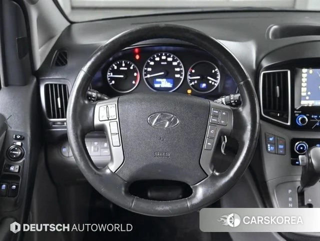 Hyundai The New Grand Starex 2019 Серебристо-серый из Кореи, фото 2