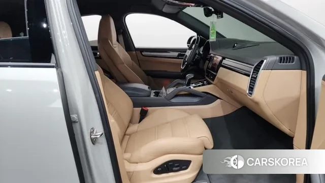 Porsche Cayenne (PO536) 2022 Серебристо-серый из Кореи, фото 2