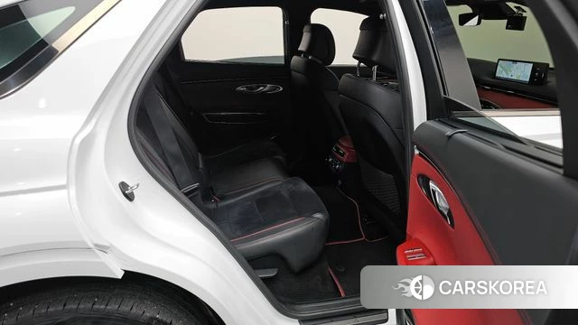 Genesis GV70 2021 Белый из Кореи, фото 2