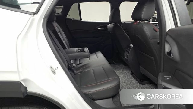 Chevrolet (GM Daewoo) Trax Crossover 2023 Белый из Кореи, фото 2