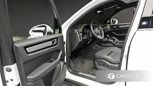 Porsche Cayenne (PO536) 2023 Белый из Кореи, фото 2