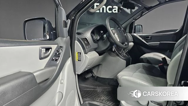 Hyundai The New Grand Starex 2018 Черный из Кореи, фото 2