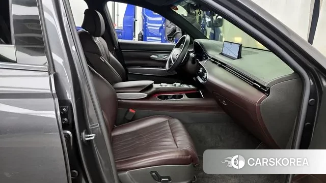 Genesis GV70 2021 Серый из Кореи, фото 2