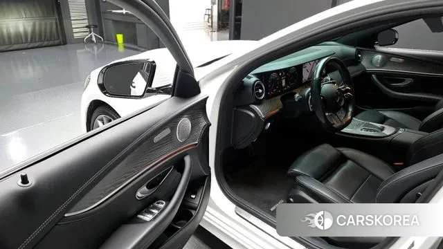 Mercedes-Benz E-Class W213 2020 Белый из Кореи, фото 2