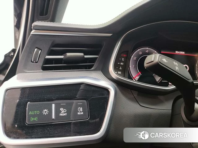 Audi A6L 2025 Черный из Китая, фото 2