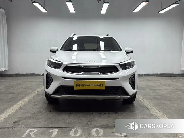 Kia Yi Ran 2021 Белый из Китая, фото 2