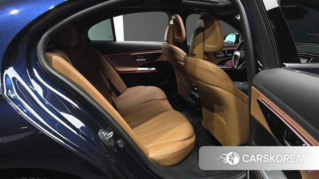 Mercedes-Benz E-Class W214 2024 Синий из Кореи, фото 2