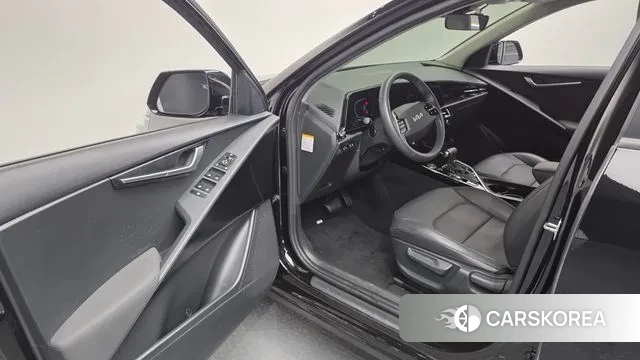 Kia Di Ol Nu Niro 2022 Черный из Кореи, фото 2