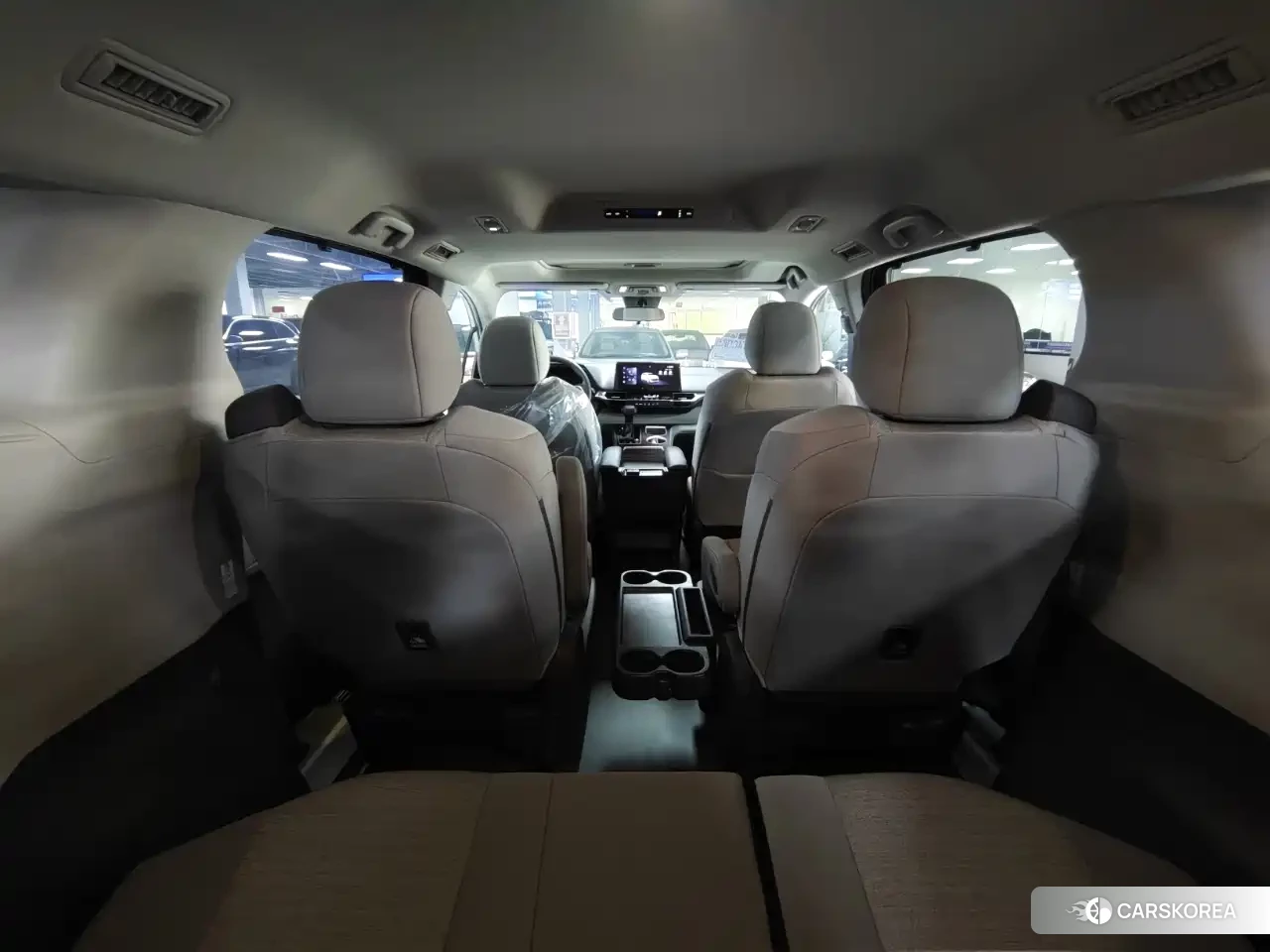 Toyota Sienna 2026 Черный из Китая, фото 2