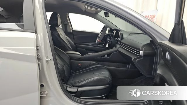 Hyundai Avante (CN7) 2020 Серебряный из Кореи, фото 2