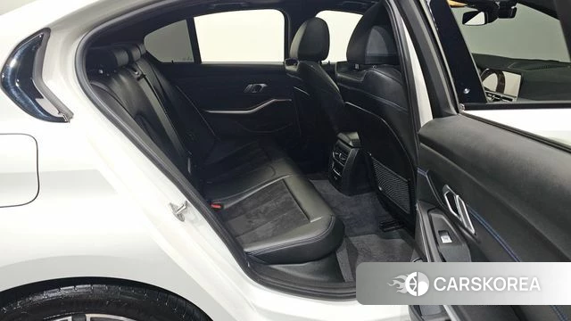 BMW 3 Series (G20) 2021 Белый из Кореи, фото 2