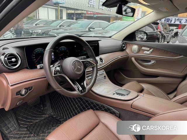 Mercedes-Benz E-class 2022 Черный из Китая, фото 2