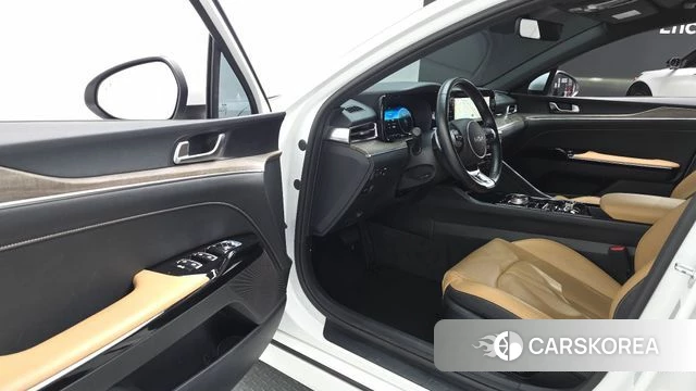 Kia K5 3rd generation 2022 Белый из Кореи, фото 2