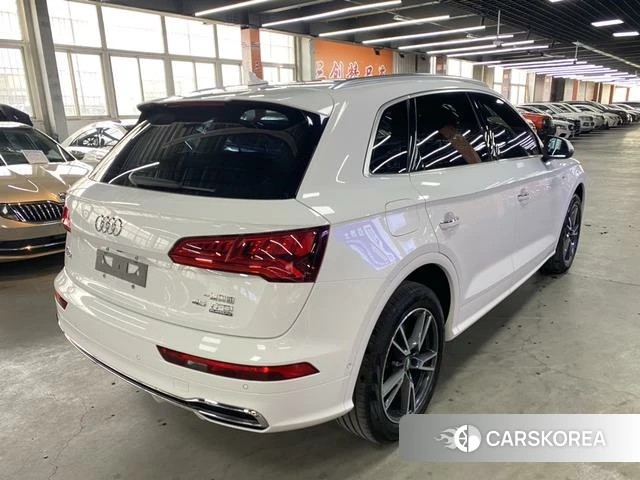 Audi Q5L 2020 Белый из Китая, фото 2