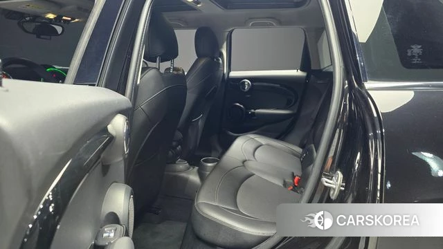 Mini Cooper 2018 Черный из Кореи, фото 2