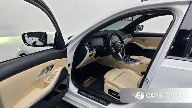 BMW 3 Series (G20) 2021 Белый из Кореи, фото 2